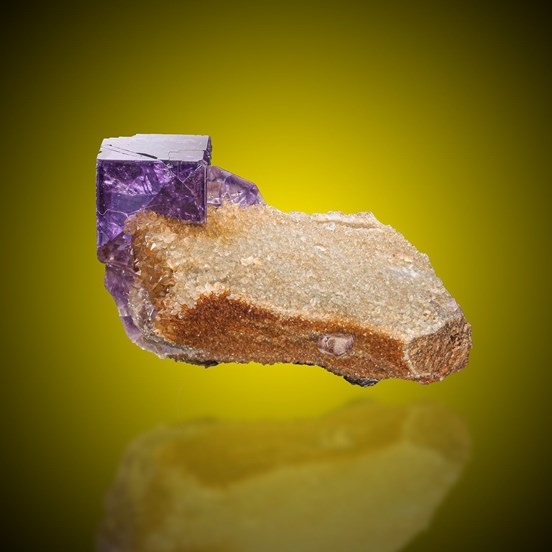 Fluorite-La Cabaña | Berbes-Caravia | Ribadesella | Asturias | Spain